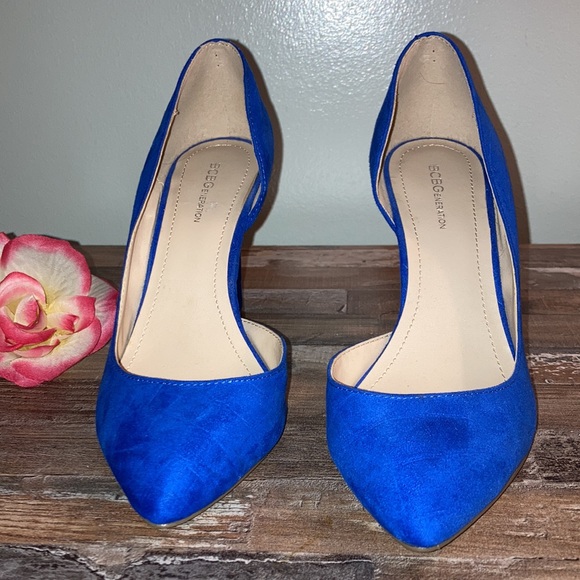 BCBG Haleigh Blue Croc Suede Pumps Size 8.5 - Picture 3 of 8